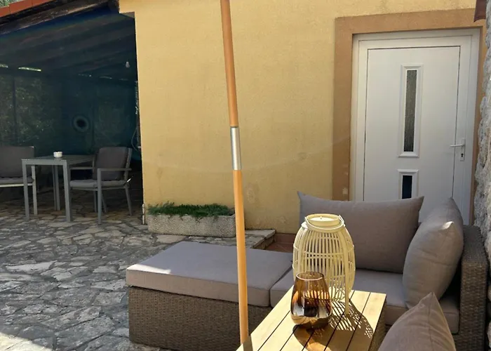 Tiny House For Two In - Cres Island Apartament